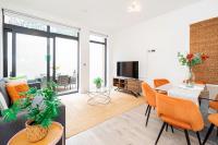 Gorgeous Two-Bedroom Two-Bathrooms Flat Near Acton Main Line Station - B&B Londra