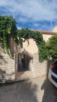 Omim - B&B