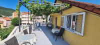 Zweibettzimmer mit Stadtblick