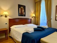 Two Connecting Double Rooms with 2 Bathrooms