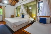 Camera Tripla Deluxe 