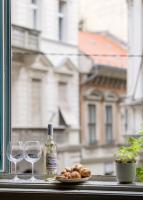 Timeless Elegant Apartment by Opera House - B&B Budapest