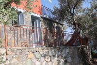 Δωμάτια Κόκκινος Πύργος - B&B Plomári