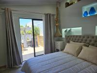 Apartamento de 1 dormitorio con vistas a la piscina