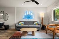 SoCo-a-Go-Go - B&B Austin