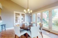 Stones Way - B&B Lake Forest Park