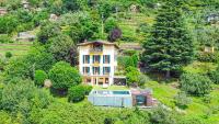La Wally - 4 Bedroom Villa with Pool & Lake View - B&B