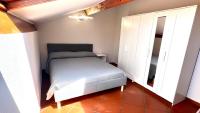 Appartamento con 2 Camere da Letto, Terrazza e Vista Mare