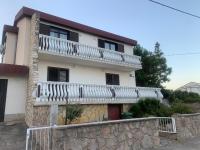 Apartment Aida - B&B Karlobag