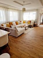Appartement 250m2 avec 60M2 de terasse sans vis à vis ensoleillé - Ferienwohnung Tanger