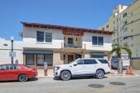 13th Street, 2 Bedroom by Deco 305- Walk to Beach - B&B Miami Beach
