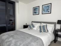 Cozy City Centre Apartment with Free Gym and Free Coffee - Chambres d'hôtes Birmingham