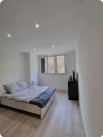 Gustave House - Bed and Breakfast Roissy-en-Brie