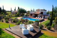 B&B Kouklia - 3 bedroom Villa Limni with private pool and gardens, Aphrodite Hills Resort - Bed and Breakfast Kouklia