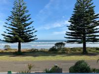 Beach Front Apartment - B&B