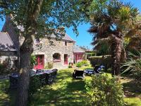 Breton Granite stone house near the sea - B&B