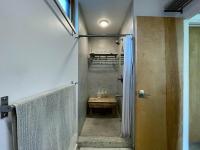 Stunning Modern Apartment, One Of A Kind! - B&B Bozeman