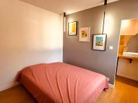 Apartamento con vistas a la piscina