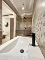 Camera Doppia con Letti Singoli con Vista Piscina