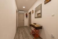 Apartment mit Balkon