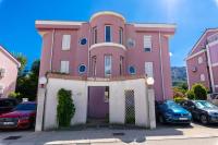 Apartment with Balcony and Mountain View Oleandra 5 - B&B Baška