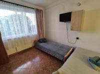 Dreibettzimmer mit eigenem Bad