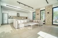 Luxury Oasis Villa - Ferienwohnung Pégeia