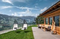 Moarlhof - Farm Nature Resort - B&B Kastelruth