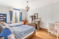 Chambre Lits Jumeaux avec Salle de Bains Commune