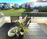 Apartamento de 2 dormitorios con balcón
