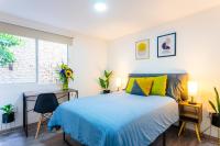 Private Room #3 in a 4 bedroom Guest House in Roma Norte, Mexico City - B&B