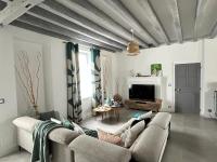 Maison contemporaine avec piscine et jardin, proche de Bourges - FR-1-586-43 - B&B Saint-Éloy-de-Gy