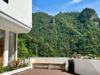 Yunmanshanju Homestay -Zhangjiajie National Forest Park Branch - Free pick-up and drop-off service at the south gate of the Forest park is provided - B&B Zhangjiajie
