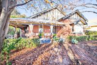Kilbirnie - Stroll to CBD, Heritage, Sleeps 10 - B&B Dubbo