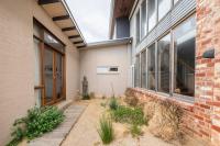 Studio South Port - Lush Private Oceanfront Studio Apartment - B&B