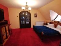 Kamer met Queensize Bed en Balkon
