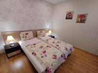 Tweepersoonskamer met 2 Aparte Bedden en Balkon