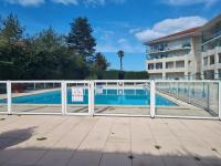 Appartement du golf terrasse piscine tout à pied - B&B Ciboure