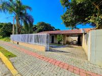 CASA AMBAR COM PISCINA EM Mariscal BOMBINHAS N 705 - Ferienwohnung