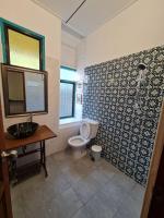 Twin Room with Private Bathroom