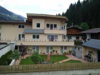 Apartment with Garden View