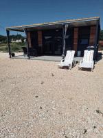 Serenity Countryside Mobile Houses - B&B