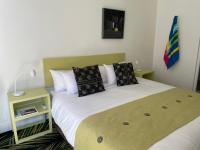 Chambre Double ou Lits Jumeaux avec Salle de Bains