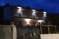 Affittacamere Nonna Ia - B&B Lustra