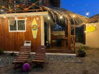 Cabaña Almendro Punto Surf Barra La Saladita - B&B La Saladita