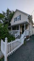 Stunning 4BR home close to NYC - B&B