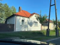 Lipót-Cottage vengédház - B&B