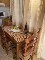 Miros apts 2 in Agia Pelagia 50m from the beach - B&B Agia Pelagia