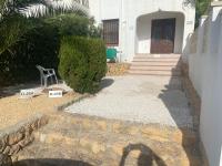 Apartamento con jardín piscina y parking - B&B
