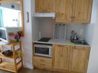 IDEAL entre mer étang commerces et animation - B&B Leucate